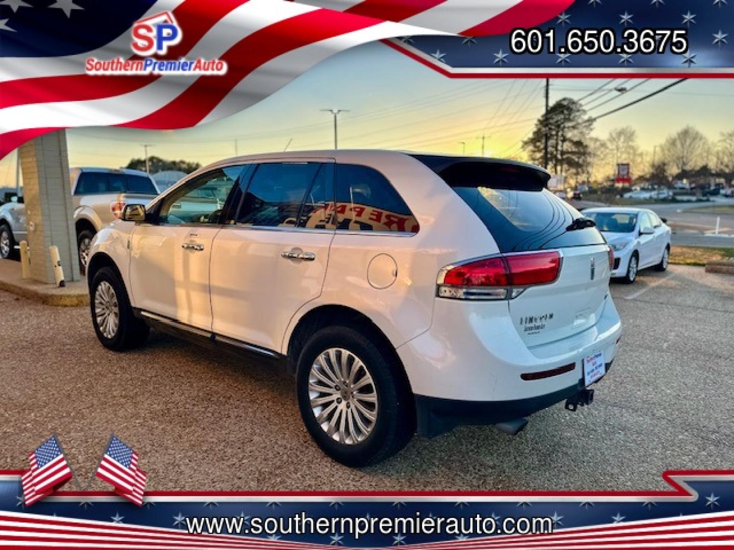 2013 WHITE LINCOLN MKX BASE (2LMDJ6JK0DB) , located at 922 W. Beacon St., Philadelphia, MS, 39350, (601) 650-3675, 32.770447, -89.127151 - Photo#3